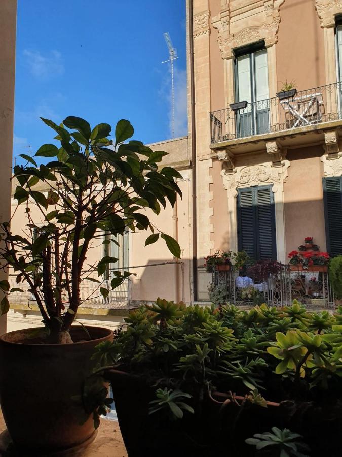 B&B Piazzetta Verdi Lecce Exterior foto